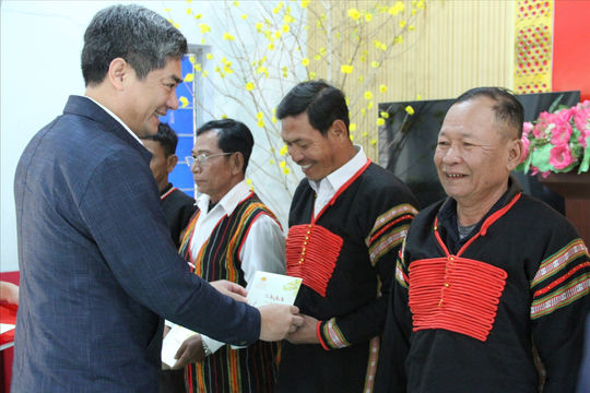 Đoàn công tác Trung ương thăm, chúc Tết cán bộ, chiến sĩ Biên phòng, đồng bào DTTS tỉnh Đắk Lắk