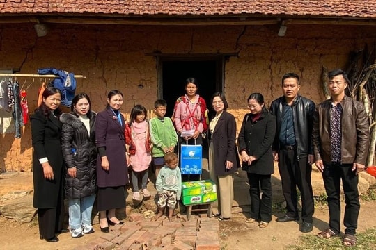 Quảng Ninh: Hơn 5 nghìn suất quà Tết được trao tặng cho phụ nữ, trẻ em có hoàn cảnh khó khăn