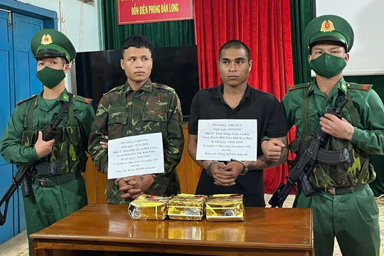 Kon Tum: Thuê vận chuyển 3kg ma túy đá, cả hai đối tượng bị bắt