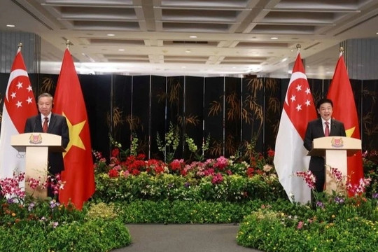 Tuyên bố chung về việc nâng cấp quan hệ Đối tác chiến lược toàn diện giữa Việt Nam và Singapore