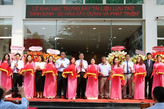 “Bình Định - 50 năm xây dựng và phát triển” qua các tài liệu lưu trữ
