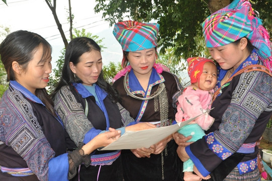 Yên Bái: Thưởng các xã, thôn, bản thực hiện tốt chính sách dân số