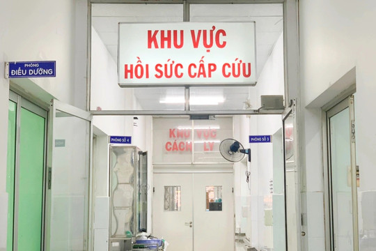 6 người uống rượu trái cây phải đi cấp cứu