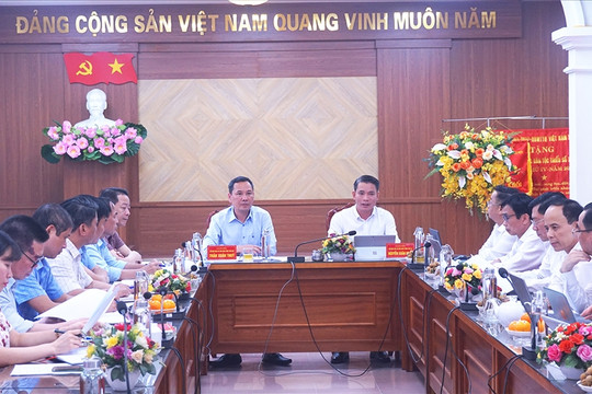 Sở Dân tộc và Tôn giáo tỉnh Lào Cai và Yên Bái họp bàn thống nhất Đề án hợp nhất hai đơn vị