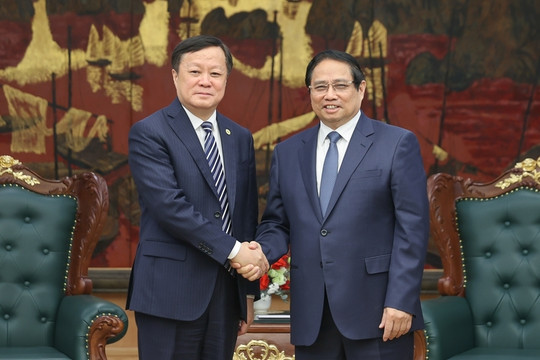 Thủ tướng Phạm Minh Chính tiếp Chủ tịch Tập đoàn tàu bay thương mại Trung Quốc