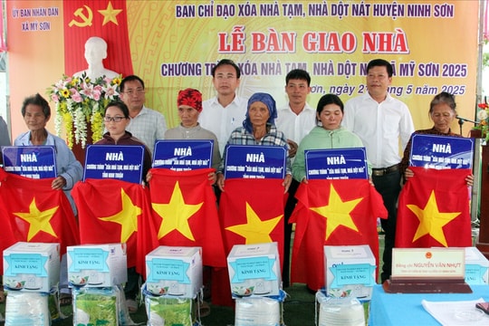 Ninh Thuận: Bàn giao nhà ở cho đồng bào Raglay