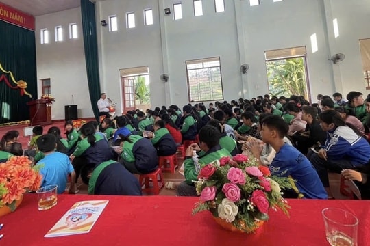 Văn Lãng (Lạng Sơn): Gần 2.400 học sinh được truyền thông tuyên truyền giảm thiểu tình trạng tảo hôn