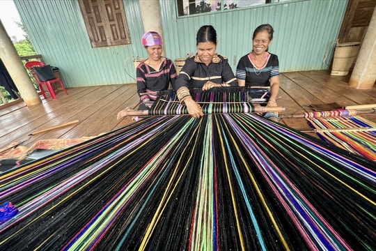 Để nghề truyền thống thành sản phẩm du lịch hấp dẫn