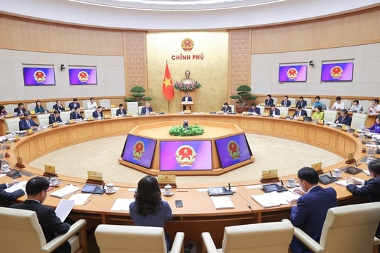 Thủ tướng Phạm Minh Chính chủ trì Phiên họp Chính phủ thường kỳ tháng 5/2025
