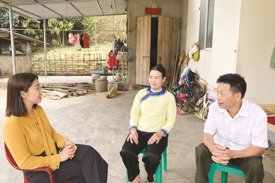 Nâng cao năng lực cán bộ làm công tác dân tộc ở cơ sở