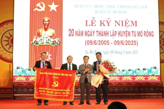 Tu Mơ Rông (Kon Tum): Đi lên từ gian khó, xây dựng huyện phát triển và giàu bản sắc