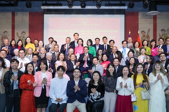 Thủ tướng: Cộng đồng người Việt Nam tại Pháp có truyền thống vô cùng đáng tự hào