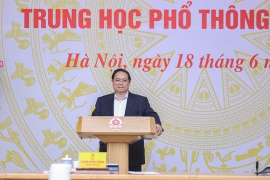 Thủ tướng: Tạo thuận lợi nhất cho mỗi thí sinh, tổ chức kỳ thi THPT thực sự là "ngày hội"