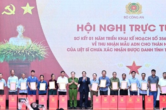 Thủ tướng Phạm Minh Chính dự Hội nghị trực tuyến sơ kết 1 năm triển khai kế hoạch thu nhận mẫu ADN cho thân nhân liệt sĩ