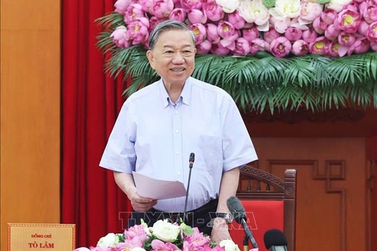 Tổng Bí thư: Tiếp tục chủ động rà soát, hoàn thiện dự thảo các văn kiện Đại hội XIV của Đảng