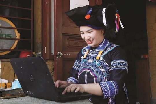 Bình dân học vụ số:  Khơi dậy khát vọng phát triển của phụ nữ thời đại mới