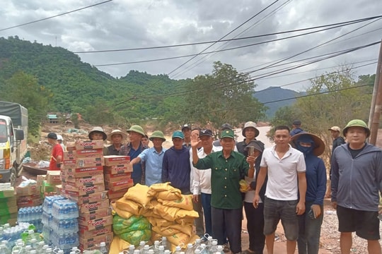 Nhìn lại thảm họa lũ lụt miền Tây Nghệ An: Viết tiếp câu chuyện nghĩa tình (Bài 3)