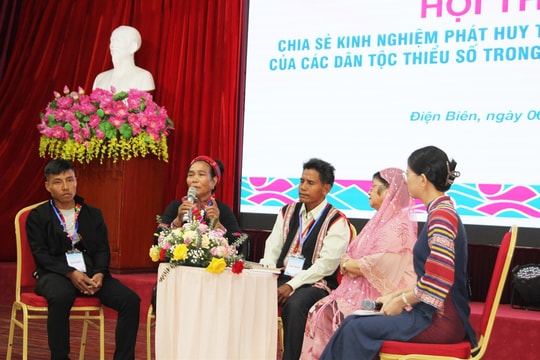Người có uy tín, già làng, trưởng bản chung tay thúc đẩy  bình đẳng giới