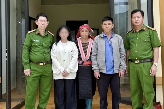 Cảnh báo tình trạng học sinh miền núi sập bẫy “việc nhẹ lương cao”