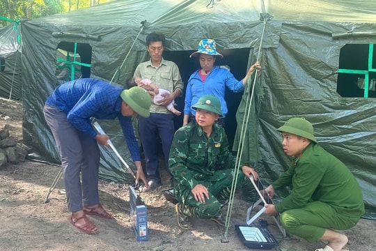 Công cuộc tái thiết cuộc sống cho người dân vùng lũ