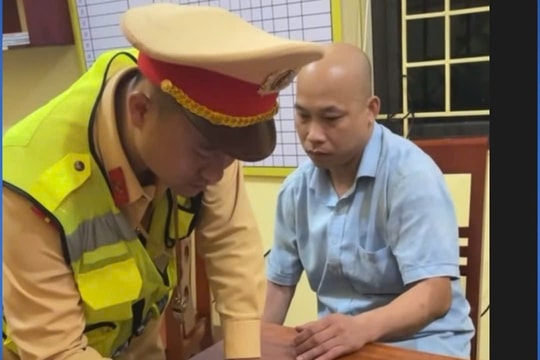 Kỷ luật Phó Bí thư xã lái xe biển xanh tông chết người
