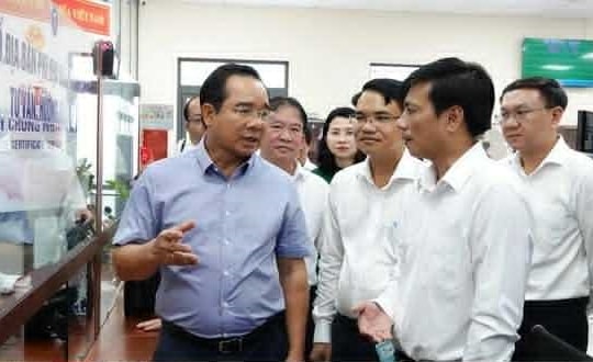 TP. Hồ Chí Minh: Cấp xã, phường được bổ sung biên chế, nhưng phải bảo đảm nguồn thu