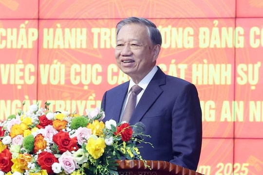 80 năm - Vinh quang Công an nhân dân Việt Nam