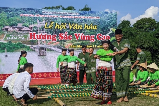 Chia sẻ tầm nhìn chiến lược, gỡ nút thắt phát triển du lịch Thanh Hóa