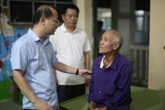 Trắng đêm "đón bão"