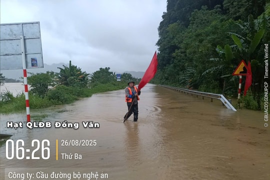 Nghệ An sau bão: Đồng bằng tan hoang, miền núi chạy lũ