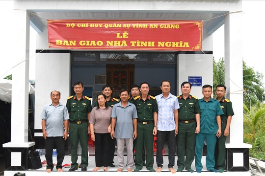 An Giang: Bàn giao 5 căn nhà tình nghĩa dịp Quốc khánh 2/9