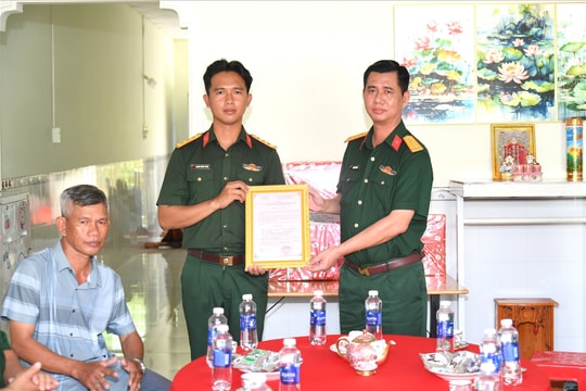 An Giang: Bàn giao 17 căn "Nhà đồng đội" dịp Quốc Khánh 2/9