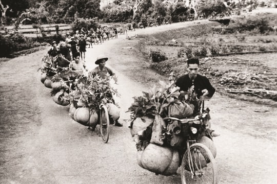 Cuộc đồng hành trọn nghĩa, vẹn tình trong hành trình 80 mùa Xuân của đất nước