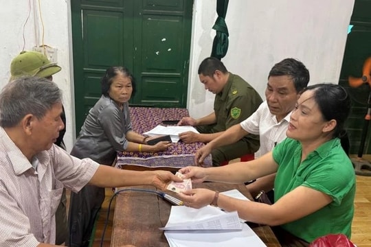 Nhiều xã miền núi Thanh Hóa trao quà Tết Độc lập cho Nhân dân