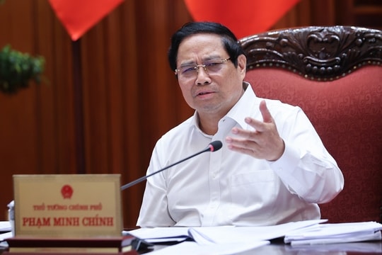 Thủ tướng: Tiếp tục đổi mới tư duy, cách làm trong đầu tư công, tập trung cho các dự án "xoay chuyển tình thế"