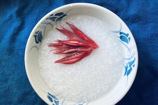 “Chí cống” sản vật của núi rừng và sự sáng tạo ẩm thực của người Mông