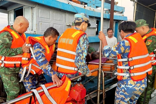 Đà Nẵng: Kịp thời cứu ngư dân bị tai nạn lao động trên biển