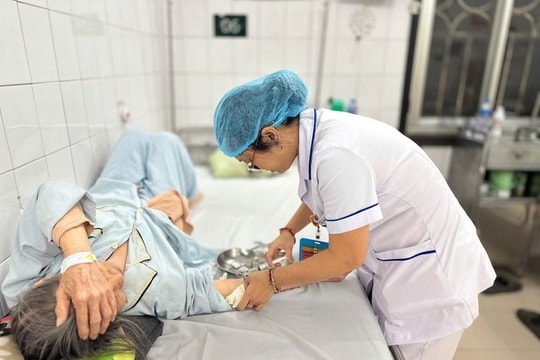 Nghị quyết 72-NQ/TW: Chuyển trọng tâm từ chữa bệnh sang phòng bệnh toàn dân