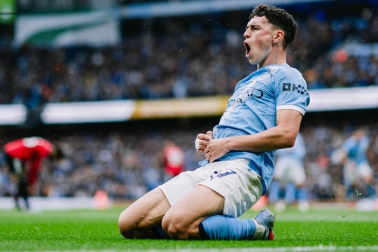 Ngoại hạng Anh: Man City thắng thuyết phục MU 3-0 trong trận derby Manchester