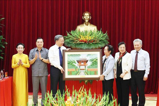 Tổng Bí thư Tô Lâm: Mỗi gia đình là một tế bào học tập, mỗi người dân là một công dân học tập suốt đời