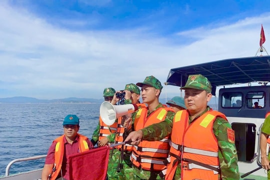 Xã đảo Nhơn Châu tuyên truyền về biển, đảo và chống khai thác IUU cho ngư dân