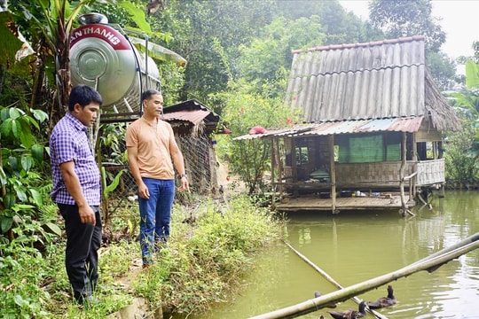 Đồng bào Cơ Tu biến đất cằn thành quả ngọt