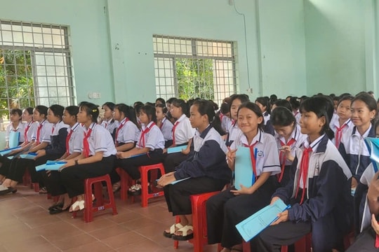 Tuyên truyền pháp luật về bình đẳng giới trong vùng đồng bào DTTS