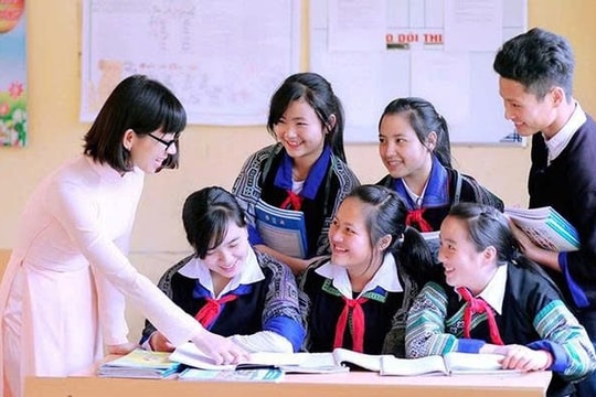 Thiếu nhi vùng DTTS được nâng cao kỹ năng an toàn trên không gian mạng
