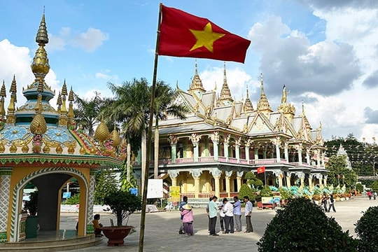 Đầm ấm mùa Sene Dolta