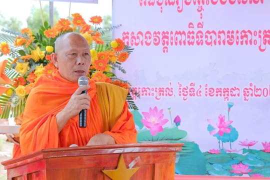 Hòa thượng Danh Đổng-Người  dành nhiều tâm huyết cho sự nghiệp giáo dục và củng cố khối đại đoàn kết toàn dân tộc