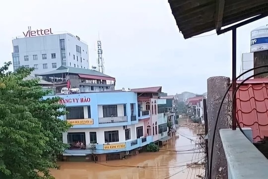 Mưa lũ làm 9 người thương vong ở Lào Cai