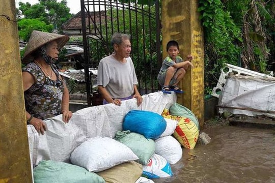 Bộ Y tế cảnh báo nguy cơ dịch bệnh từ mưa lũ dữ dội sau bão số 10