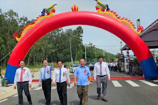 Gia Lai khánh thành 2 tuyến đường gần 900 tỷ đồng