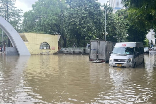 Hà Nội hôm nay vẫn có mưa dông